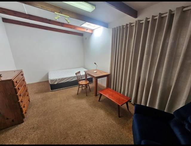 1 BEDROOM PROPERTY TO RENT IN RONDEBOSCH